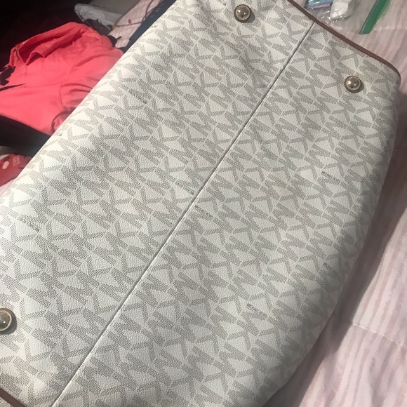 Authentic Weekender Handbag - Picture 4 of 4